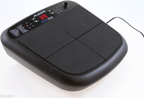 Alesis Percussion Pad Компактный барабанный миди-контроллер