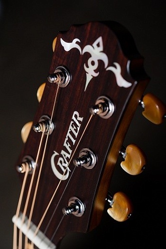 CRAFTER J-15/N Акустическая гитара 6 струнная с чехлом