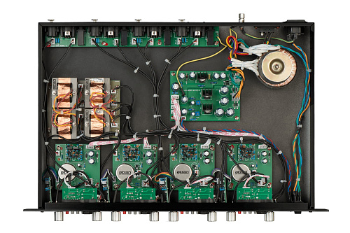 Warm Audio WA-412 4-канальный дискретный микрофонный предусилитель/инструментальный DI