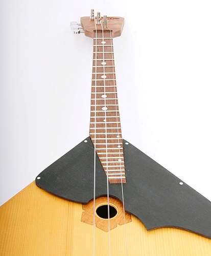 Doff F202-N Балалайка прима, 3-струнная, 3-й категории