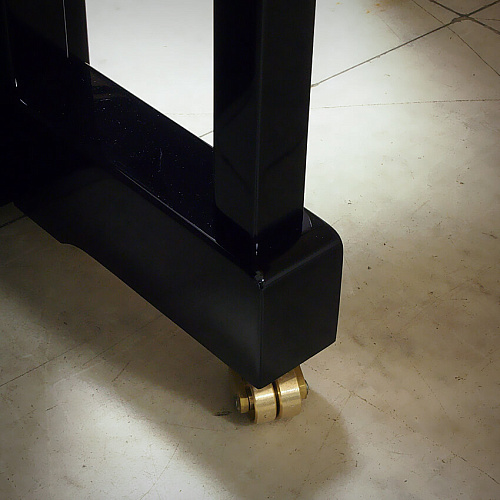 W. Hoffmann Vision V 112 Пианино черное, полированное