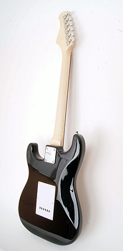 Caraya E200BK Электрогитара