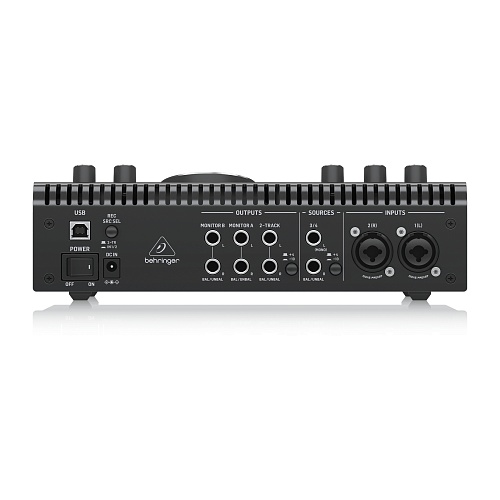 Behringer Studio L    USB  