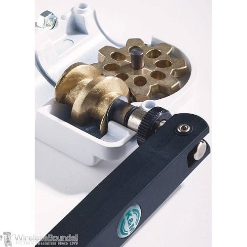 K&M 21300-009-55 Стойка-элеватор для акустических систем