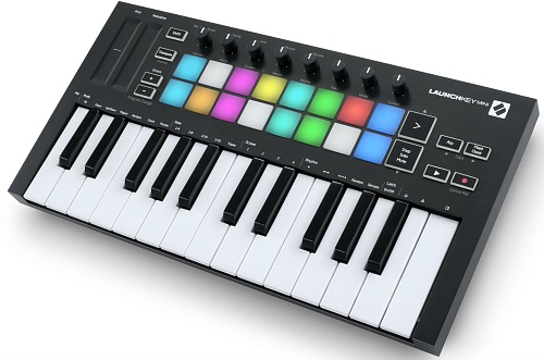 Novation LaunchKey Mini MK3 Компактный контроллер с встроенным арпеджиатором
