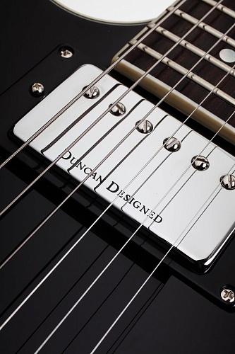Schecter CORSAIR W/BIGSBY Гитара полуакустическая